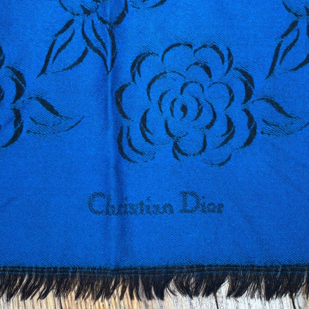 Vintage Christian Dior Echarpes 100% Merino Wool‎ Blue Rose Scarf West Germany - Picture 3 of 15